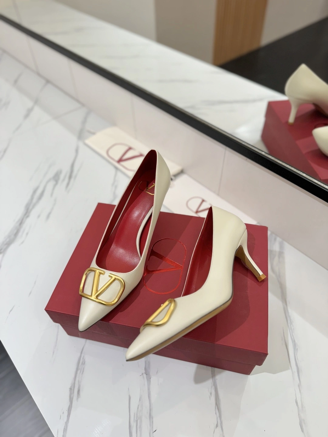 COCO-- V1859ti9o 4W2S0EN0DSHI16 Heel height：7.5CM goatskin Calfskin item:E-X138C3023